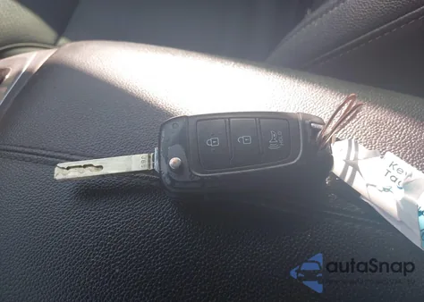 2022 Hyundai Tucson Se z USA, uszkodzony, nr VIN 5NMJA3AE2NH029360